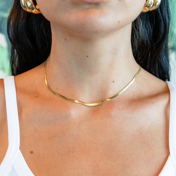 Uh Huh Honey Necklace - Picture 2 of 3